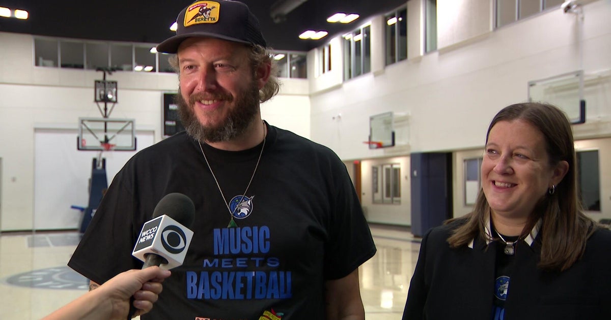 Bon Iver's frontman teams up with Lynx to help Minnesota nonprofits 