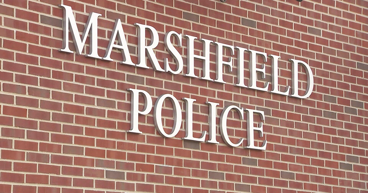 Woman says old man with mullet, missing teeth tried to grab her in Marshfield 