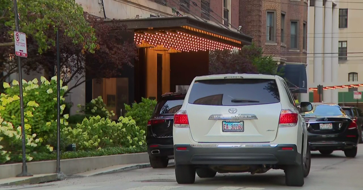 Festivalgoers say they were charged hidden fees for Chicago hotel 