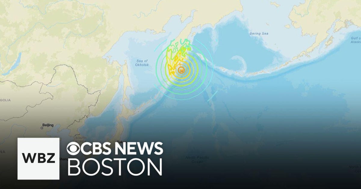 8.8 Quake Near Russia Triggers Pacific Tsunami Alerts