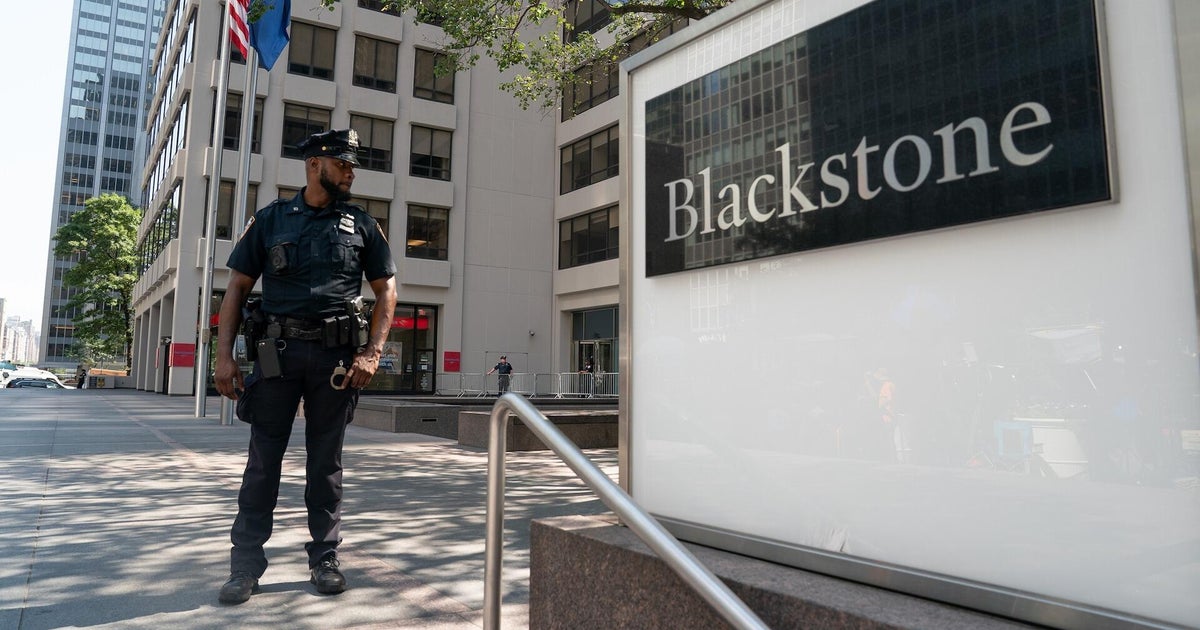 Police seek motive in NYC mass shooting - CBS News