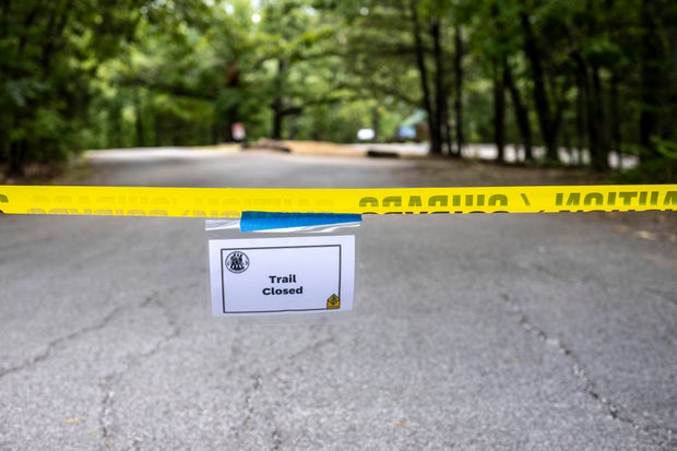 cbsn-fusion-arkansas-officials-reveal-new-details-about-devils-den-murders-of-husband-and-wife-thumbnail.jpg 