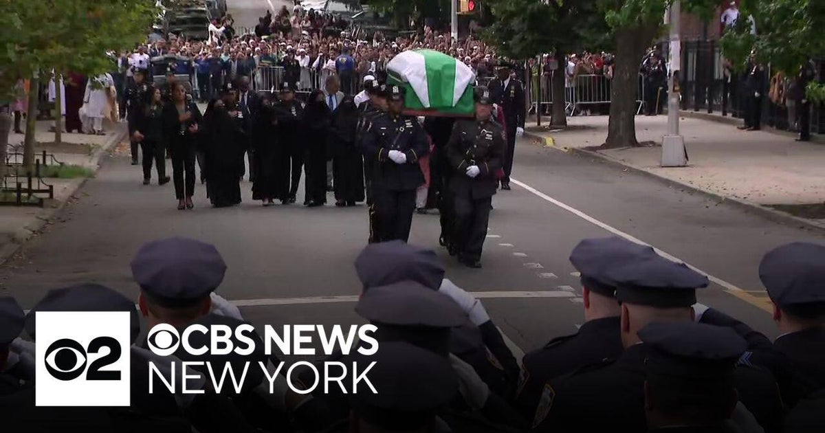 NYC gives emotional farewell to NYPD hero killed in Midtown office ...
