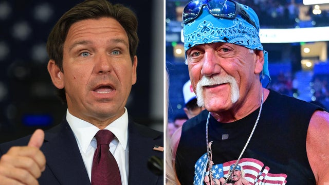 Mean-Gene-Okerlund-and-Hulk-Hogan.jpg 