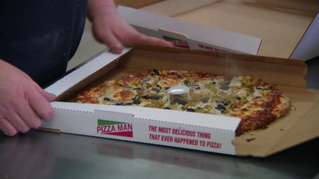 6p-new-pkg-food-shelf-pizza-wcco8ea4.jpg 