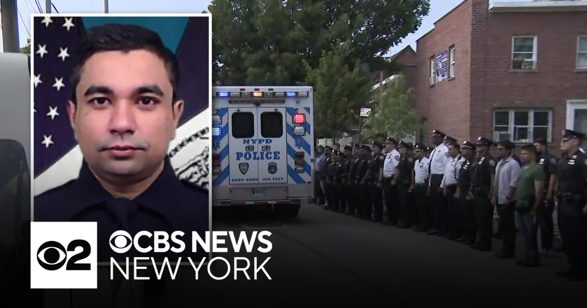 NYPD officer killed in Midtown shooting to be laid to rest - CBS New York