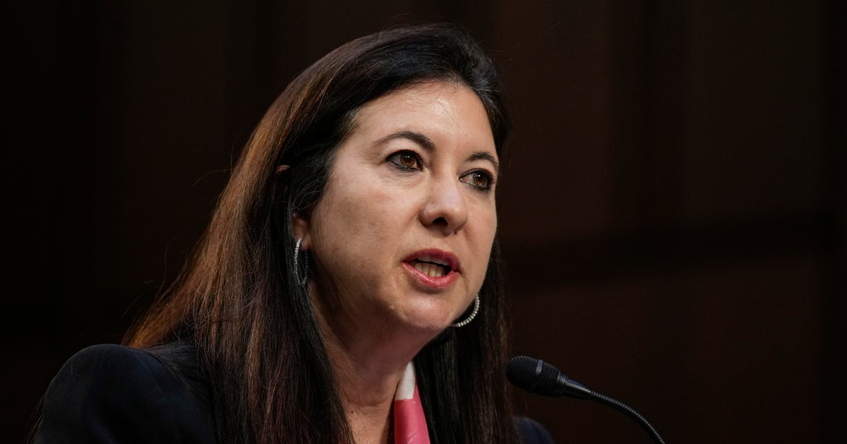 Federal Reserve governor to step down from role early 