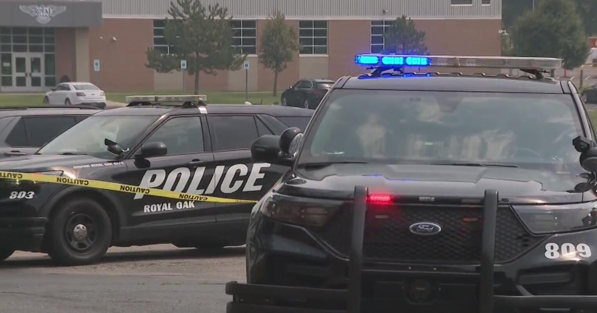 Man charged in fatal shooting at Royal Oak apartment complex 
