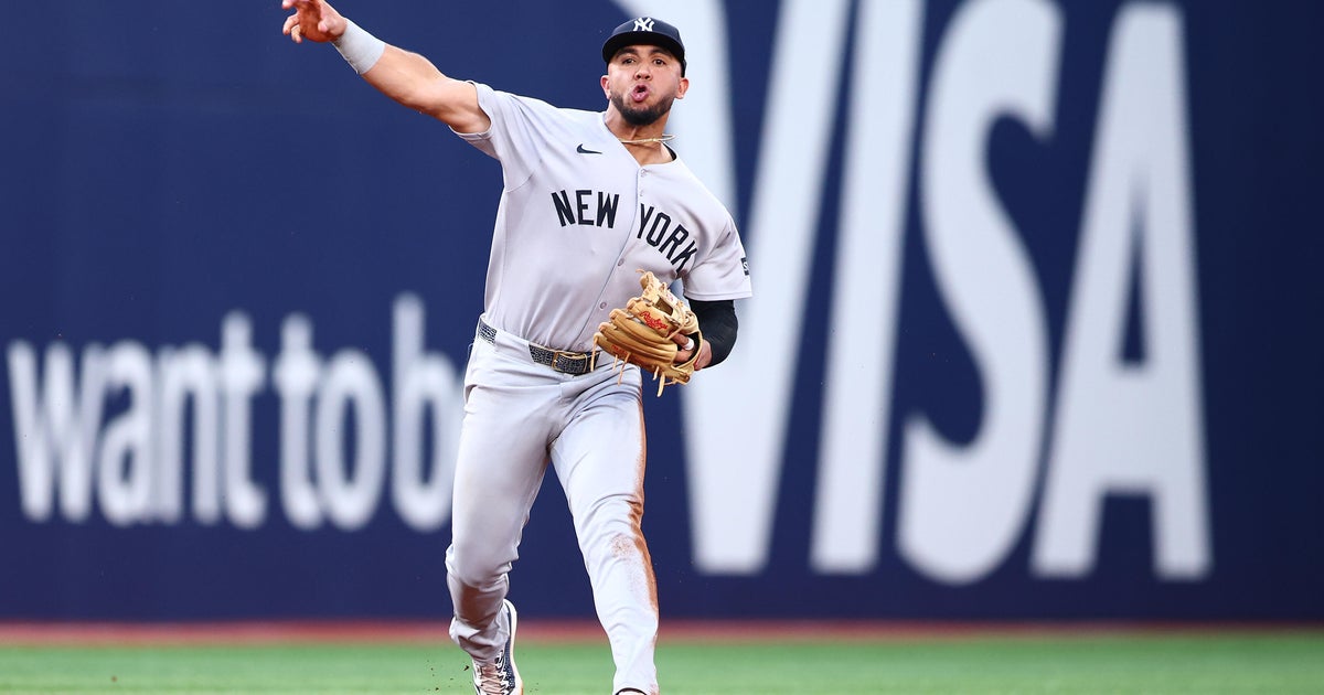 Angels acquire infielder Oswald Peraza from Yankees for minor leaguer 