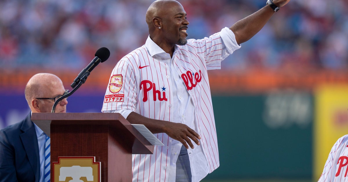 Now a Wall of Famer, Rollins revisits the Phillies' "team to beat" era 