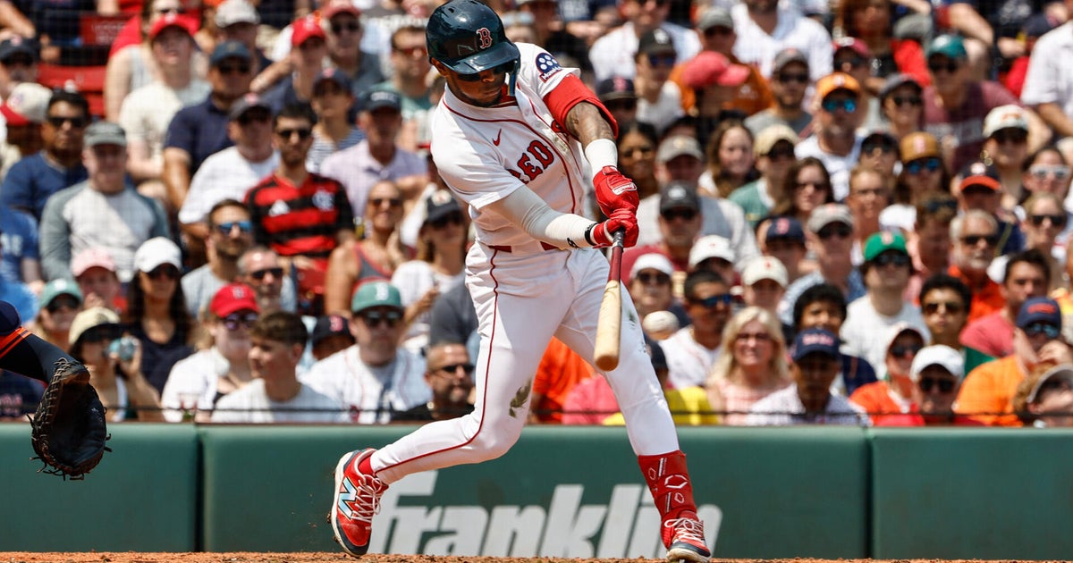 Top of the Morning: Red Sox beat sloppy Astros 6-1 