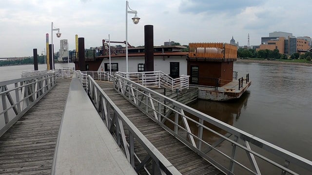 floating-classroom-5pm-vo-meadows.jpg 