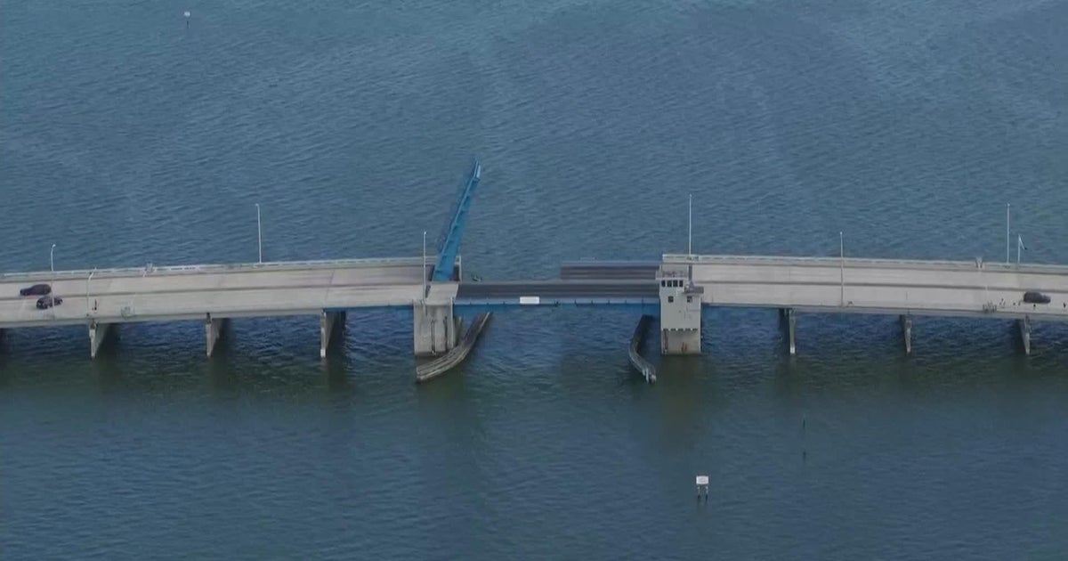 Traffic affected as 79th Street Causeway Bridge stuck open in North Bay Village