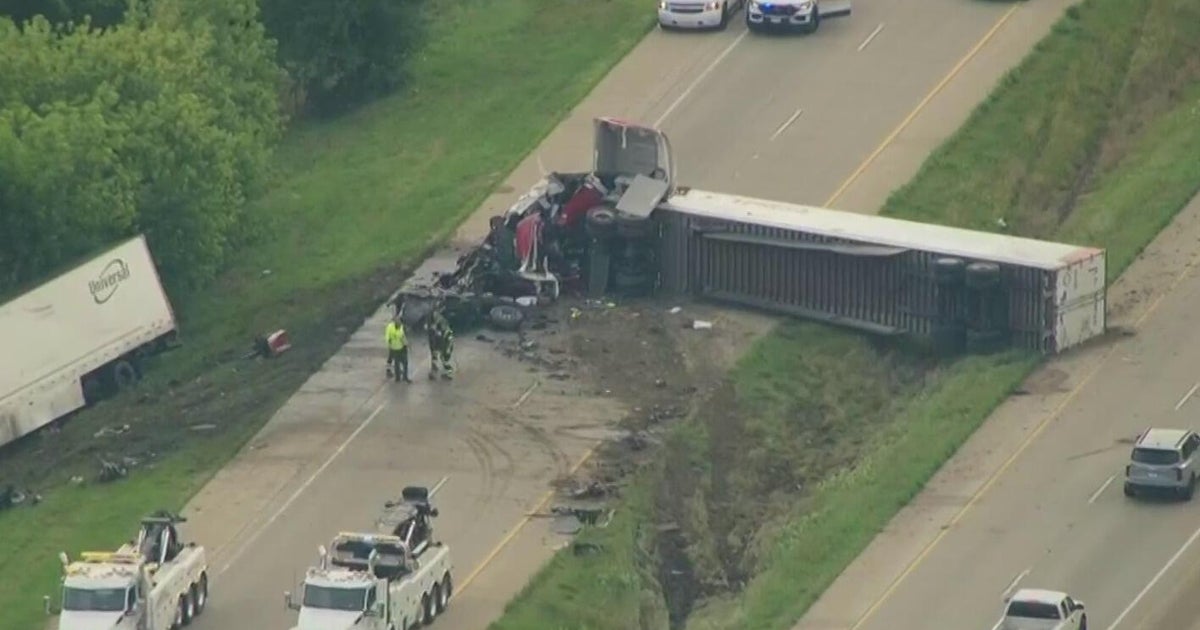2 drivers injured after semi trucks crash on I-80 
