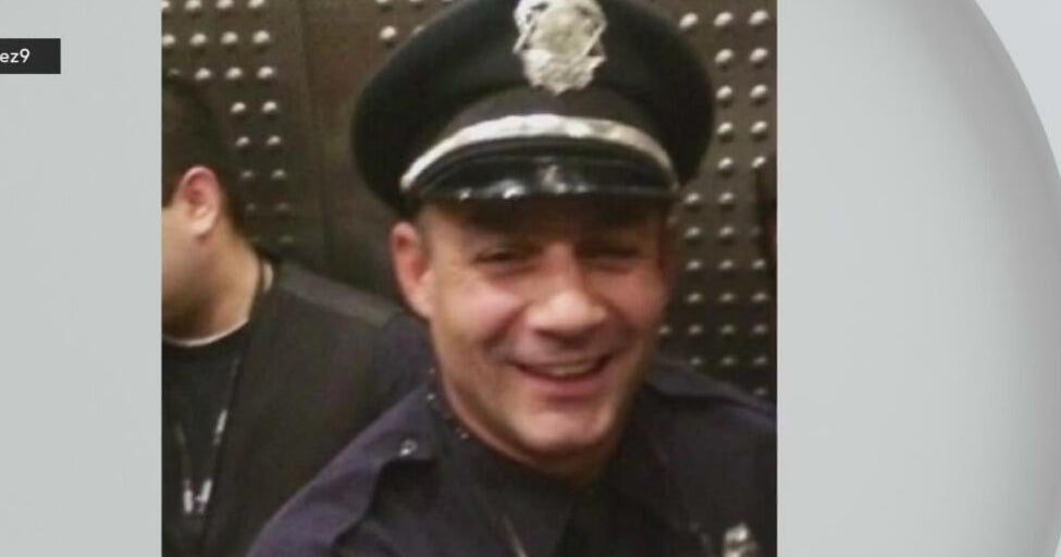 Retired Miami police officer arrested in Heat memorabilia theft – CBS News