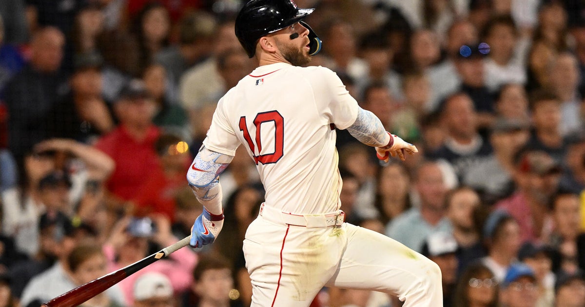 Crochet, Story lead Red Sox to 7th straight win over Royals 
