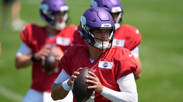 Vikings Camp Football 