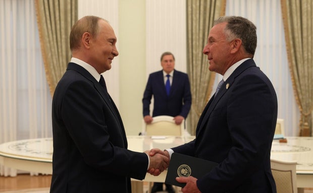 Putin, Trump envoy Witkoff meet in Moscow ahead of Trump deadline for Moscow to agree to end Ukraine war