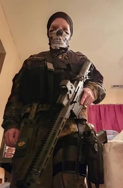 neo-nazi1.jpg 