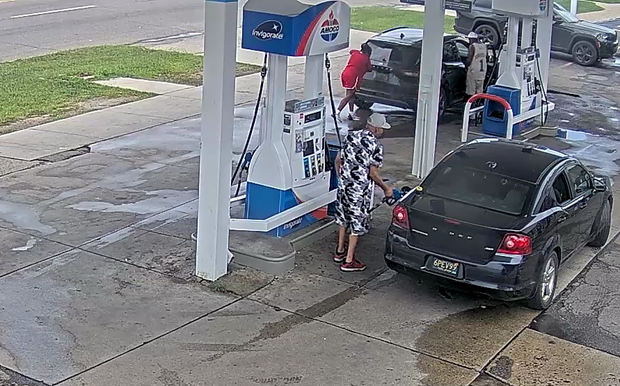 Detroit police search for suspect accused of damaging woman's car 