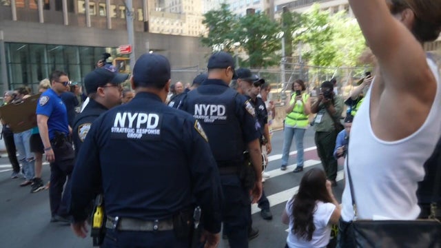 federal-plaza-ice-rally-wcbsepjg-hi-res-still-00-00-2604.jpg 