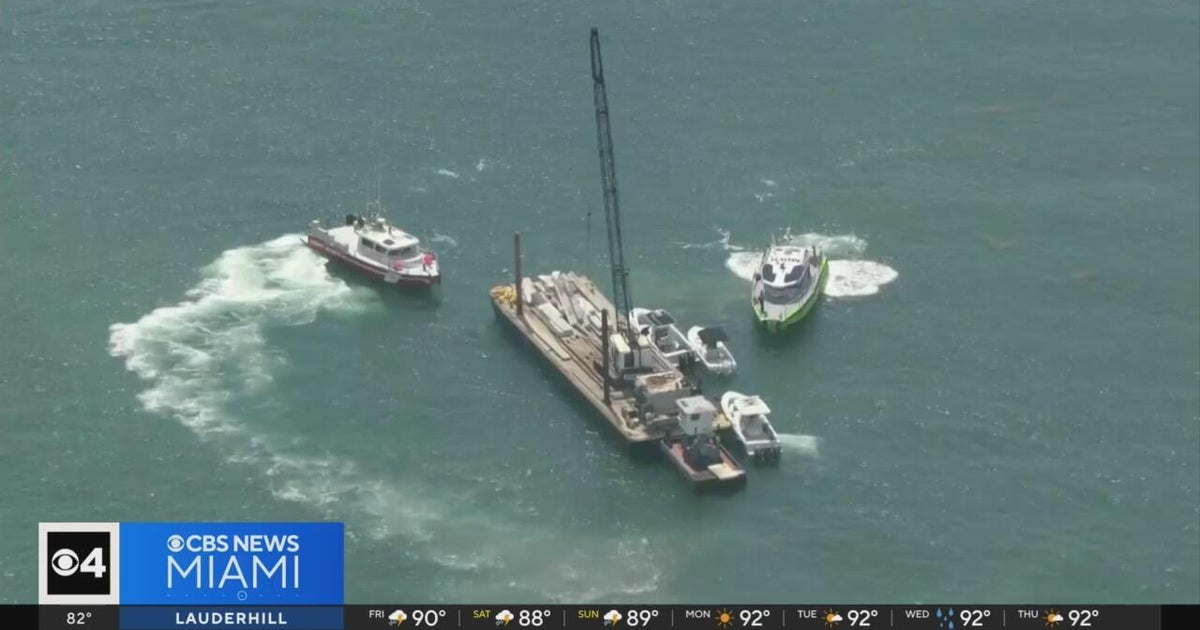 Victim's family files lawsuit after deadly boat crash near Miami Beach – CBS News