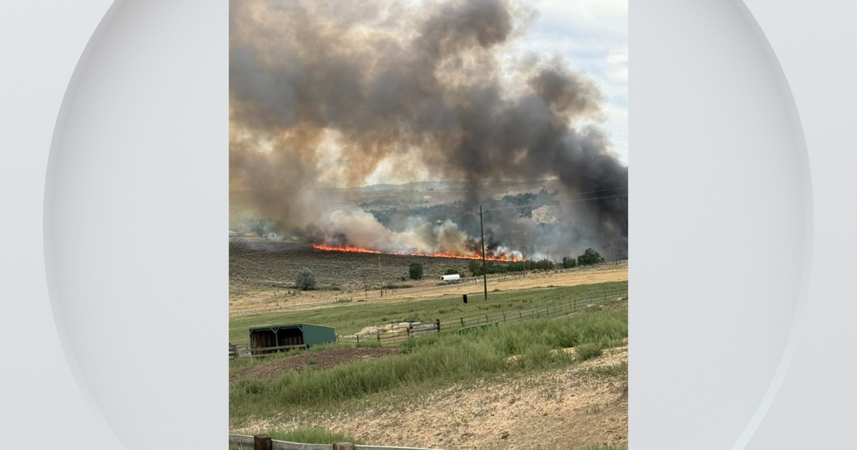Western Colorado city temporarily evacuates neighborhood due to wildfire, extended outage expected 
