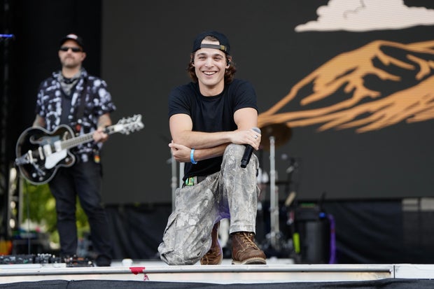 jake-barlow-max-mcnown-5.jpg