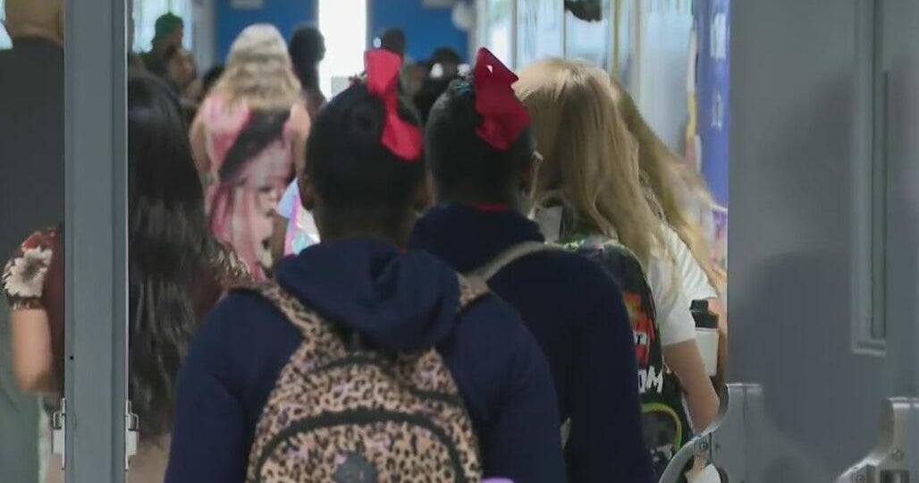 Broward public school students return to classrooms for start of new year