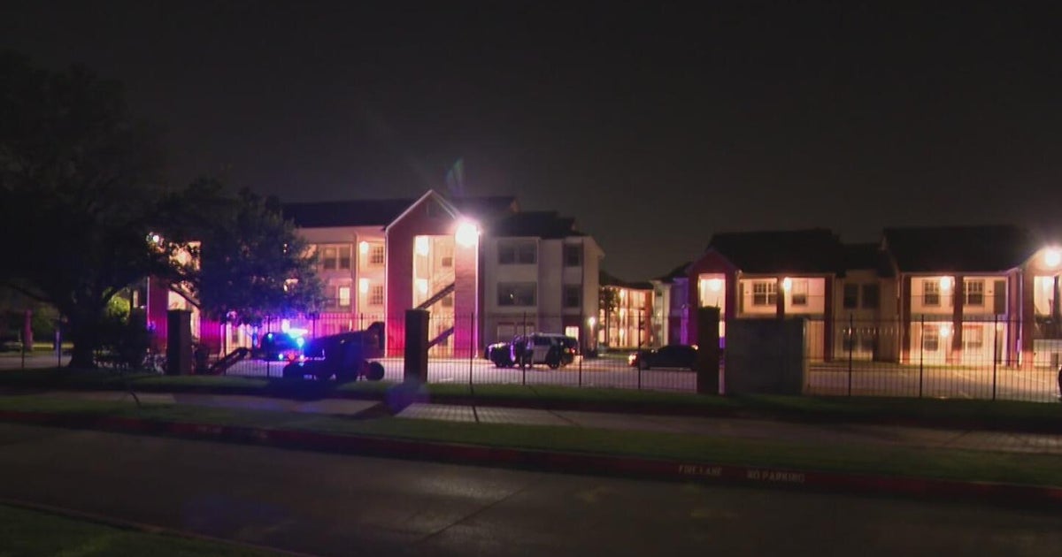 Man in custody after shooting at Collin College student housing in Plano 