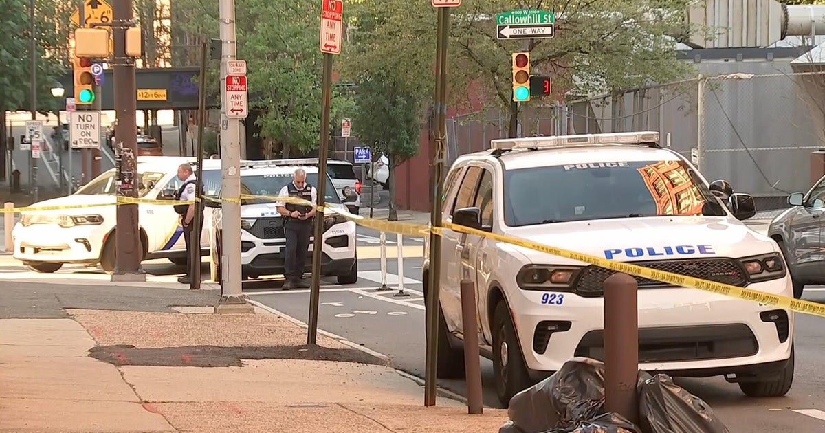 Man recalls running toward gunfire to save lives after Philly shooting 