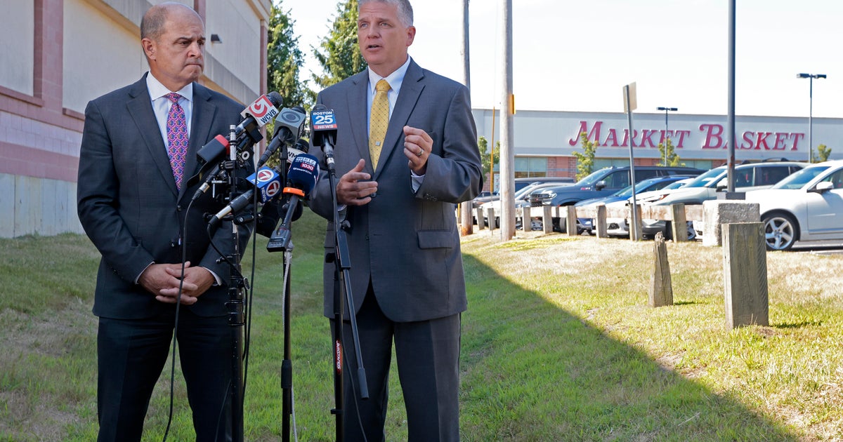 Market Basket files for restraining order to ban fired executives 