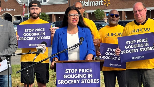tlaib-presser.jpg