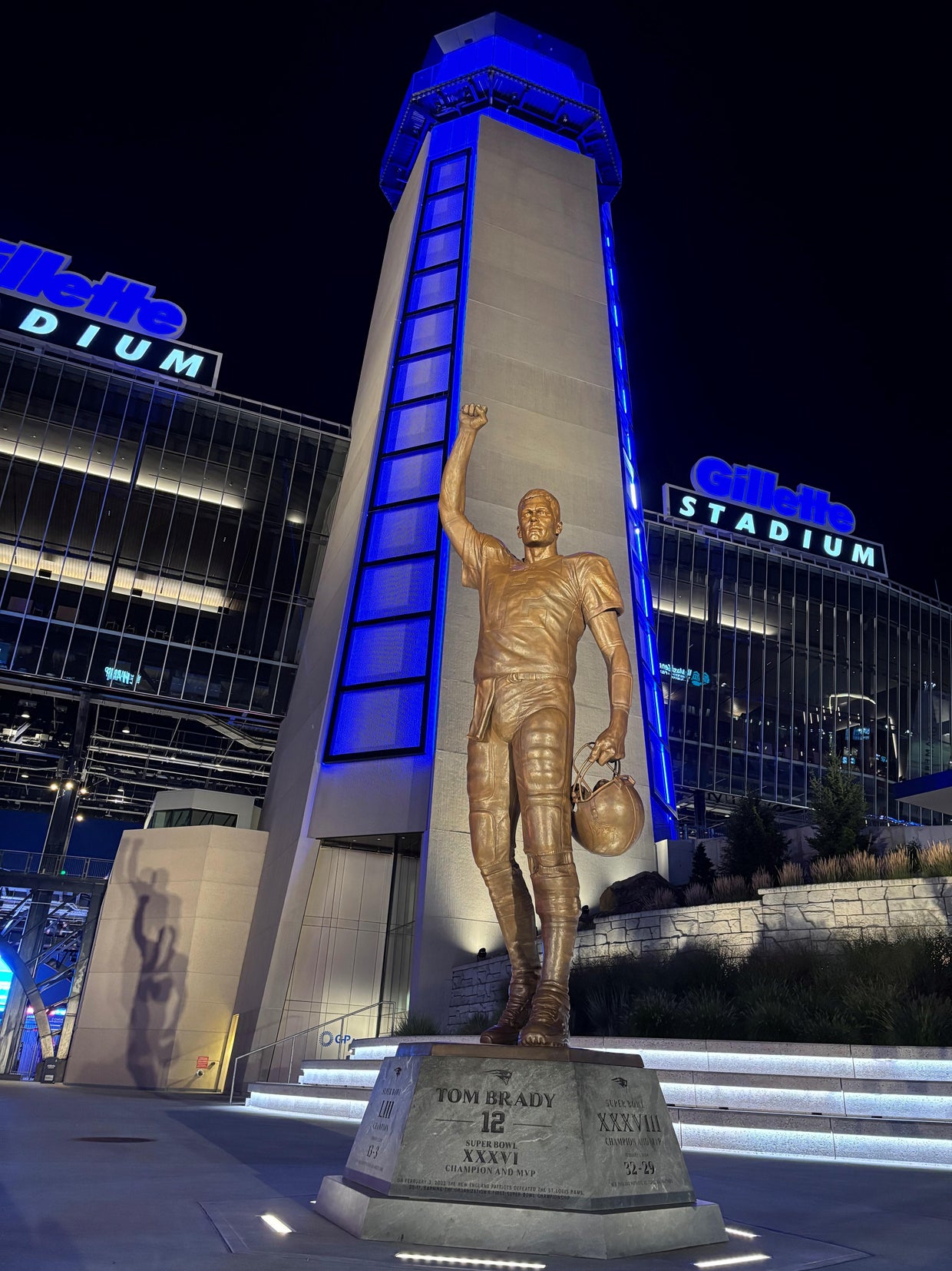 Photos Tom Brady statue unveiled by Patriots outside Gillette Stadium