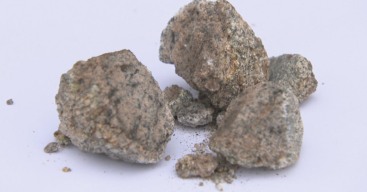 Suspected meteorite hits Massachusetts home 
