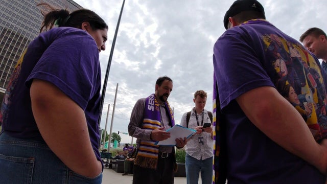 4p-ll-pkg-seiu-wage-theft-investigation-wcco8i13-00-00-3806.jpg 