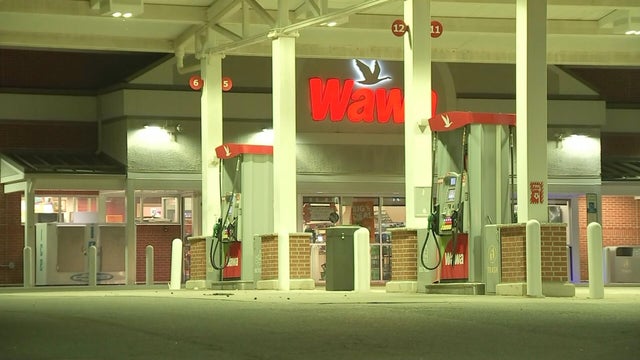 lower-moreland-wawa-fight-locator-081525-frame-3587.jpg 