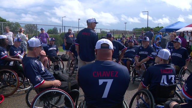 6p-vo-wheelchair-softball-wcco8il8-00-01-0424.jpg 