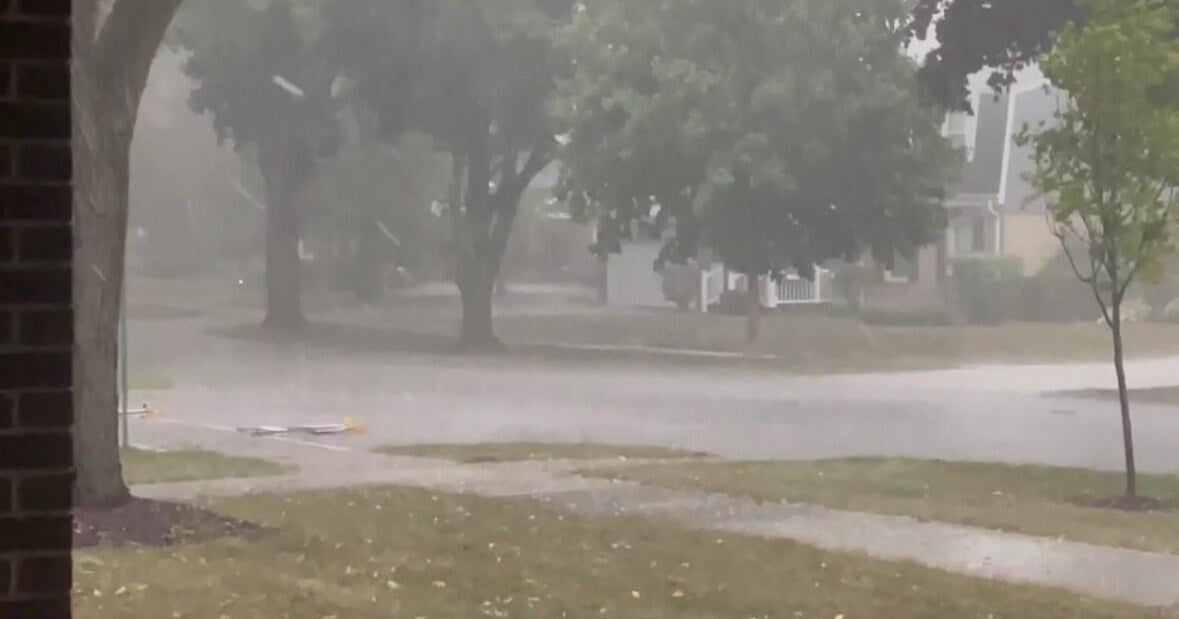 Severe storms roll into Chicago area, bringing damaging winds, intense rain, and hail