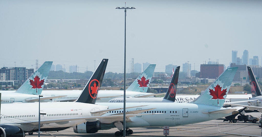 Air Canada delays plans to resume operations after flight attendants refuse to end strike Air Canada delays plans to resume operations after flight attendants refuse to end strike