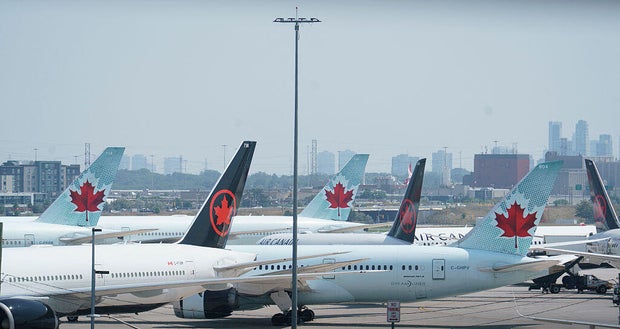 CANADA-AVIATION-LABOUR 