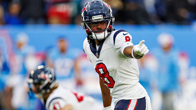 Houston Texans v Tennessee Titans 