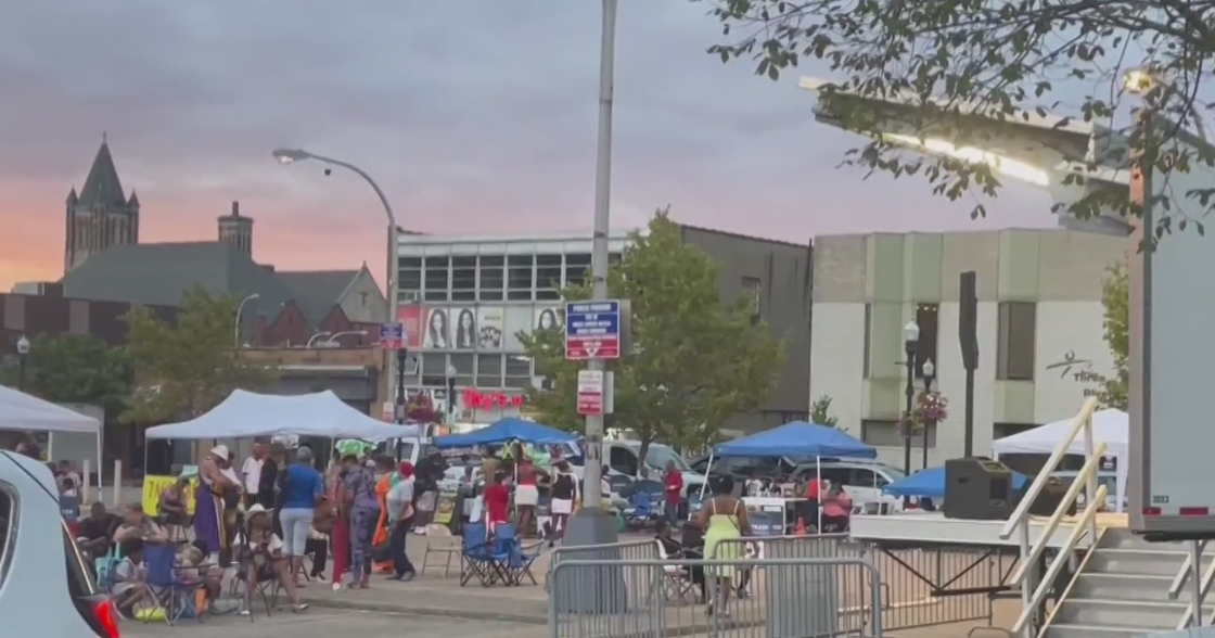 Multiple people injured after vehicle drifts into crowd in East Liberty 