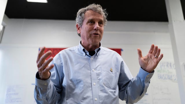 Sen. Sherrod Brown addresses volunteers at a campaign office on November 4, 2024 in Cleveland Heights, Ohio. 