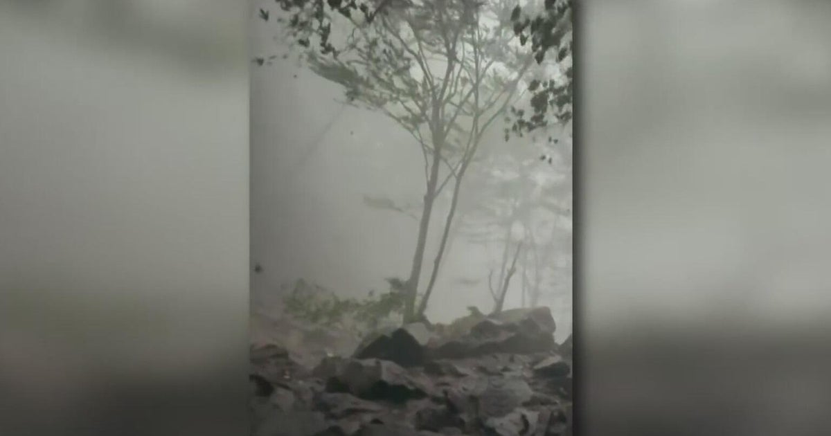Crews form human chain to rescue people caught in storm at Ohiopyle State Park 