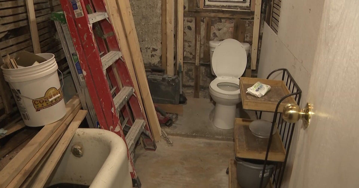 Conditions in Bronx building deplorable nearly 5 months after fire, tenants say 