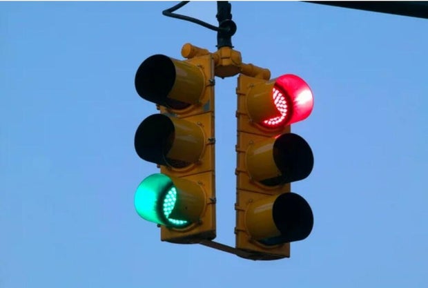 traffic-light.jpg 