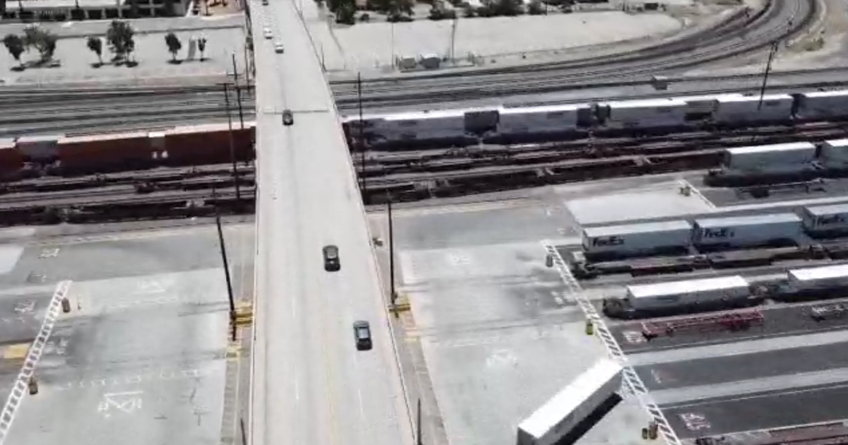 Mt. Vernon Avenue Bridge in San Bernardino reopens after 5-year closure and rebuild 