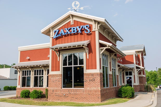 Gastonia, North Carolina, Zaxby's fast food chicken restaurant exterior
