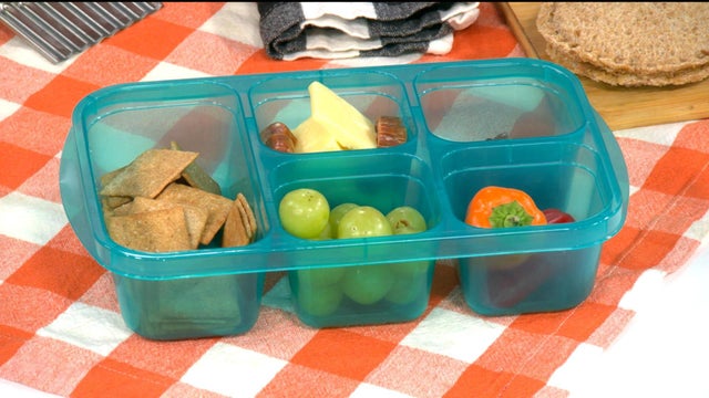 0821-cmo-lunch.jpg 